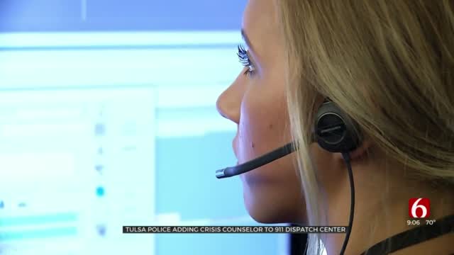 Tulsa Police Add Crisis Counselor To 911 Dispatch Center 