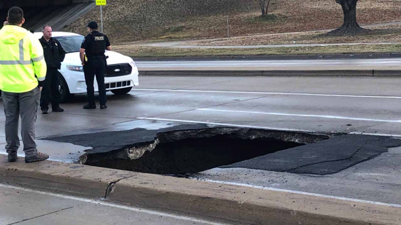 Crews Close Portion Of Riverside Near 21st Due To Sinkhole 