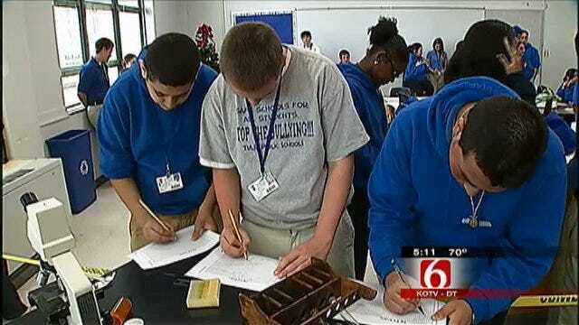 Tulsa High School Students Solve Crime