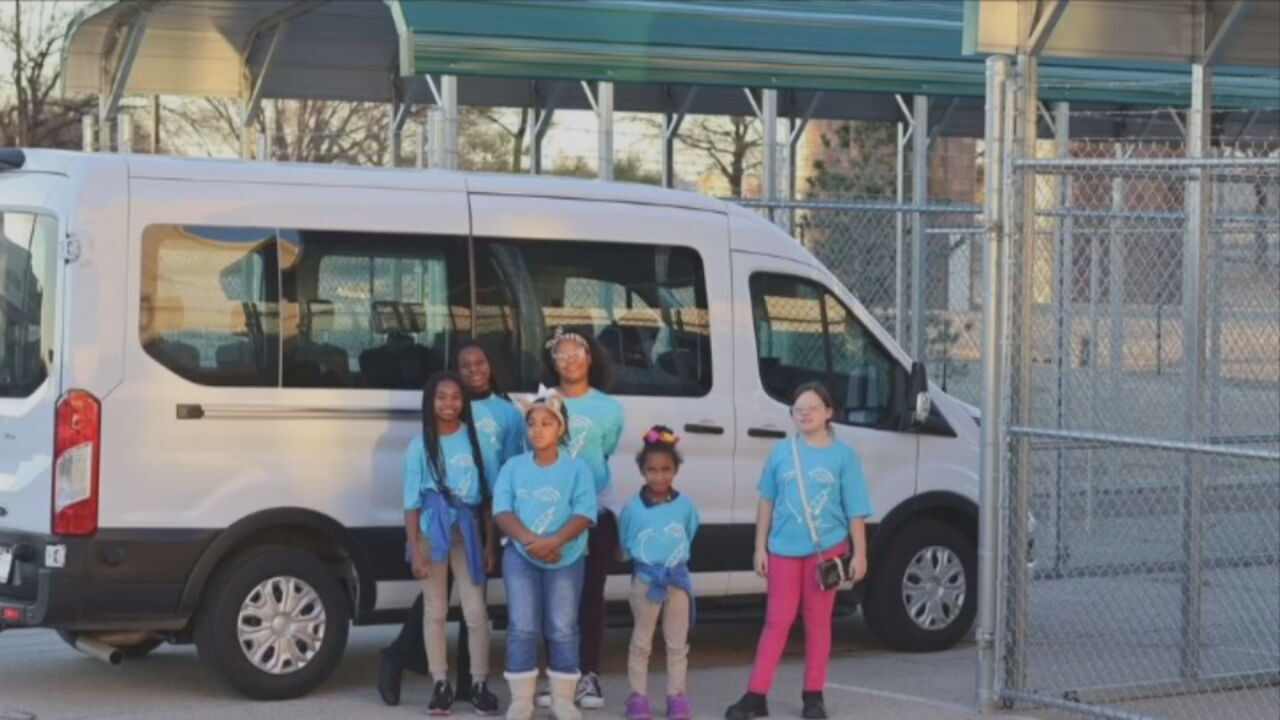 'Girl Scouts Beyond Bars' Helps Children Connect With Parents Who Are Incarcerated
