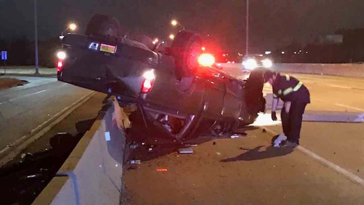 Tulsa Police Search For Driver After I-44 Rollover Crash
