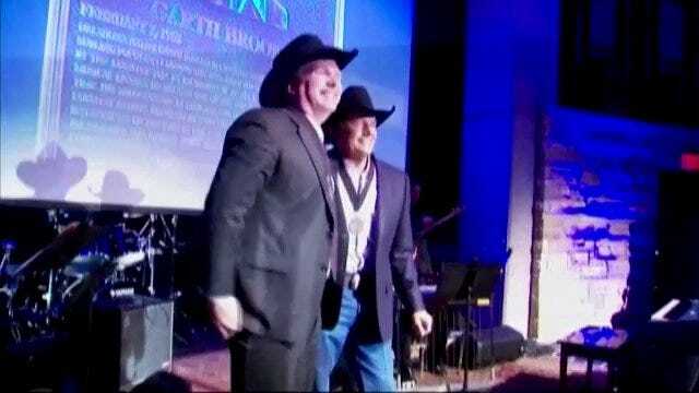 WEB EXTRA: Video Of Garth Brooks At Country Music Hall Of Fame