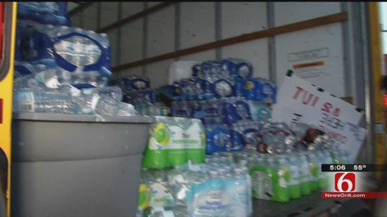 Tulsa Group Leaves To Take 15,000 Water Bottles To Flint, Michigan