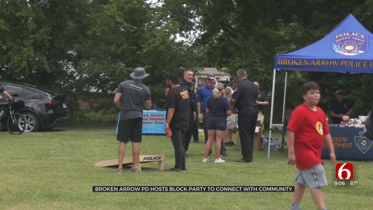 Broken Arrow Police Host Block Party To Connect With Community