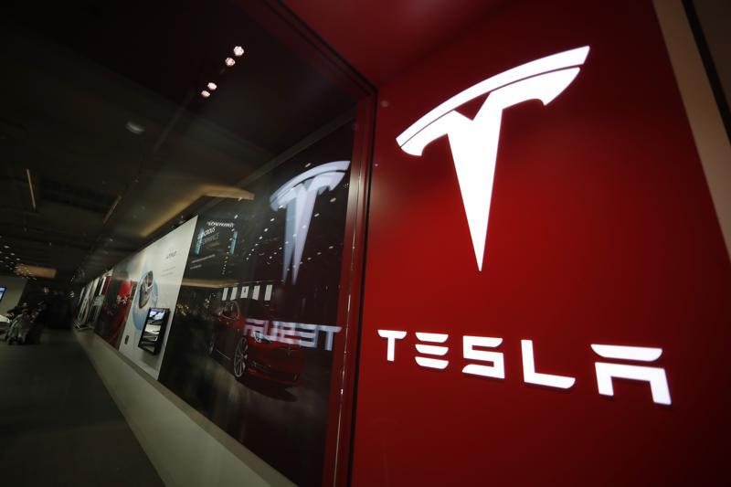 Tesla 2nd Quarter Profit Drops, But Company Beats Estimates