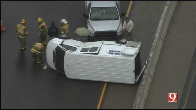 WEB EXTRA: SkyNews 9 Flies Over Rollover Wreck On I-40 At Air Depot