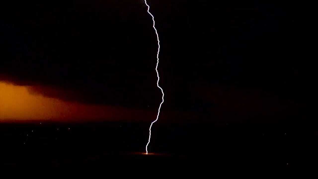WATCH: Bob Mills SkyNews 9 Captures Lightning Flashes In Logan Co.