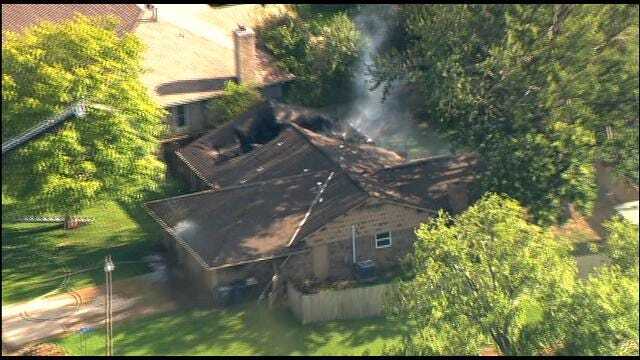 WEB EXTRA: SkyNews 9 Flies Over House Fire In The Village