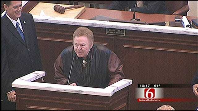 Tulsa Music Legend Roy Clark Honored By Oklahoma Legislature