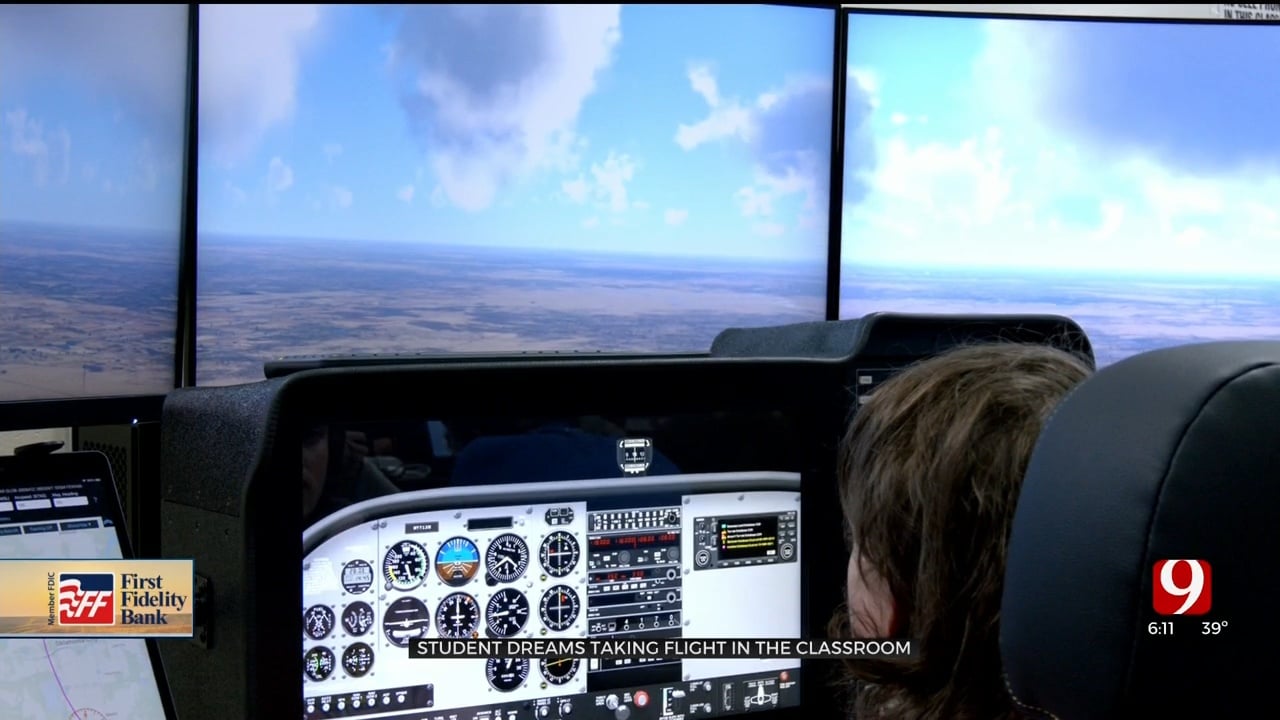 Yukon High School Introduces Flight Simulator Class For Students 