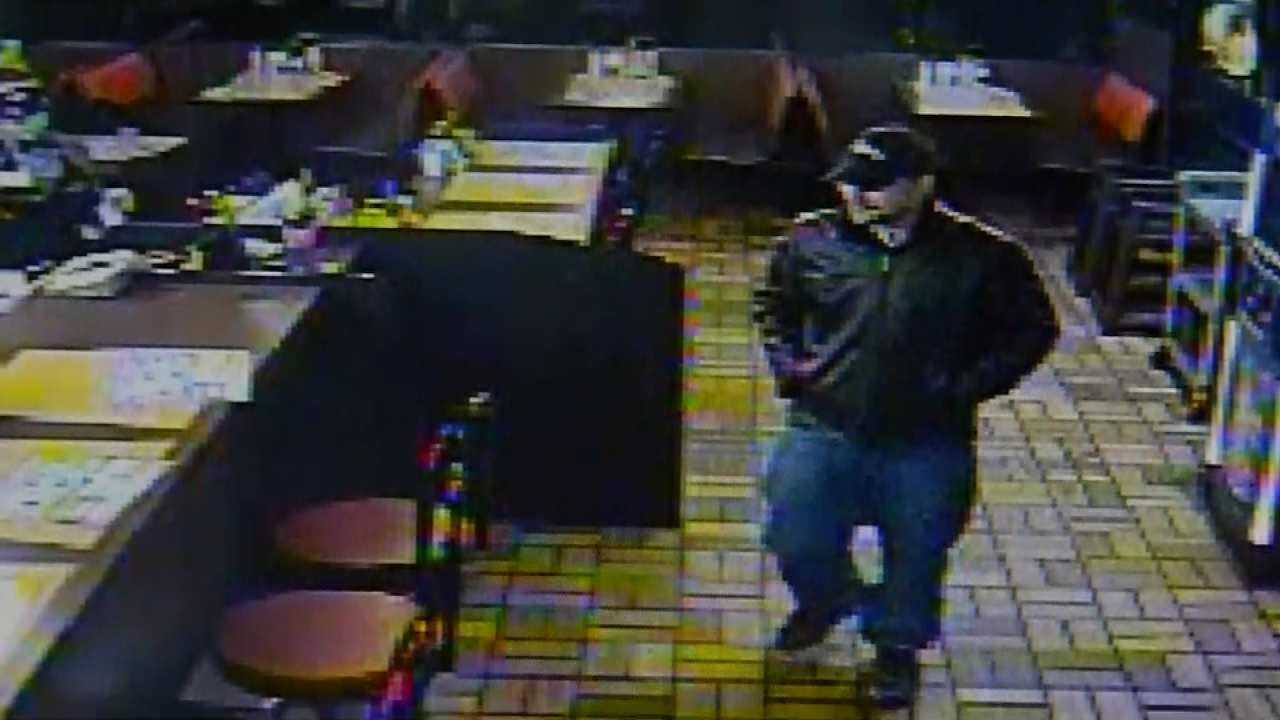 CAUGHT ON TAPE: Man Eats At Tulsa Waffle House, Robs It