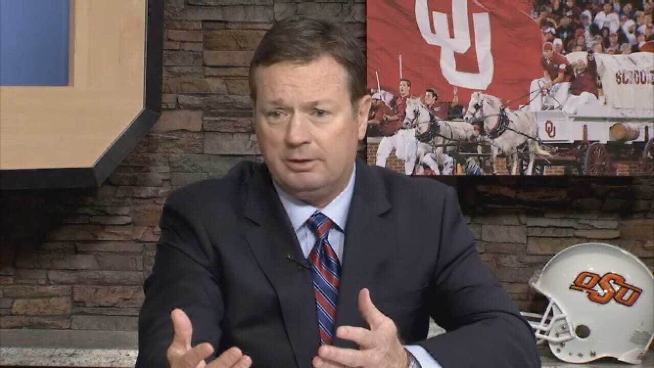 Dean Talks With Bob Stoops Following Win Over West Virginia