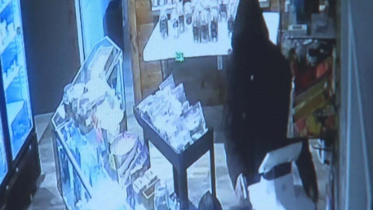 2 Men Robbed Dispensary & Attacked Clerk, Authorities Investigating