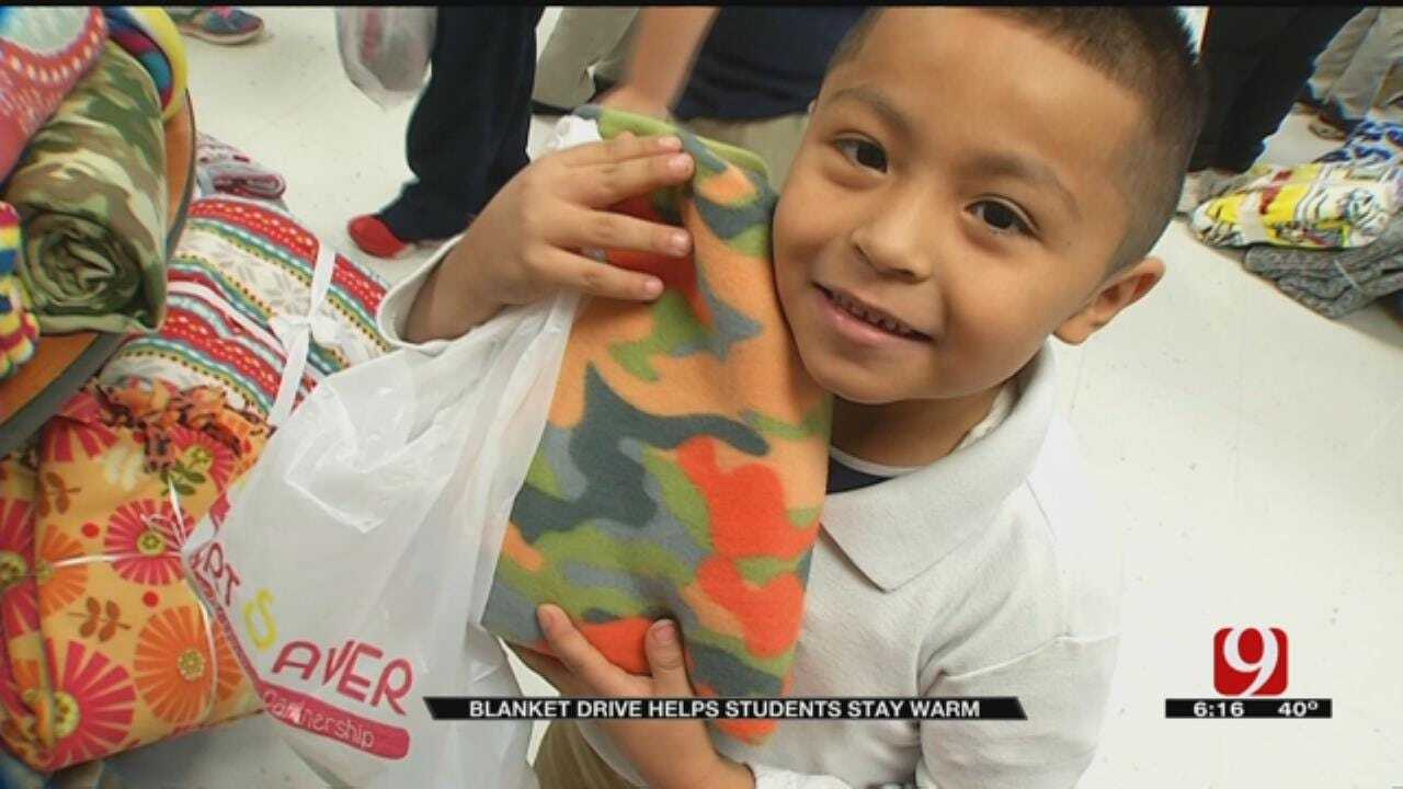 Parmelee Students Surprised With Blankets For Christmas