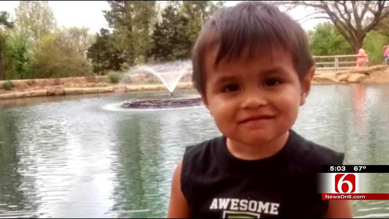 Mother Says Toddler Swept Away In Seconds At Illinois River