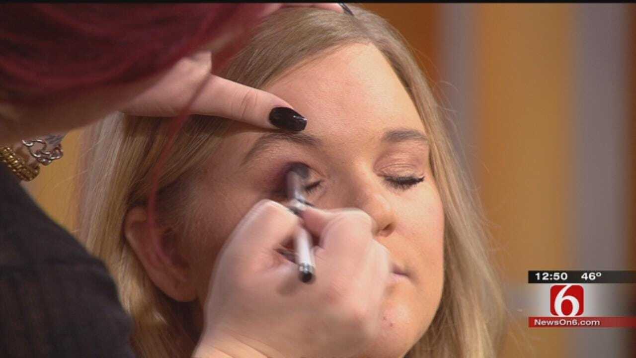 Tulsa Makeup Artist Shows How To Create A Special Look For Your Eyes