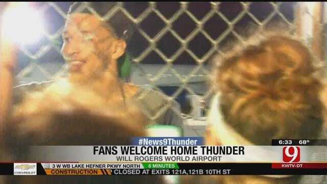 Hundreds Of Fans Welcome OKC Thunder Home