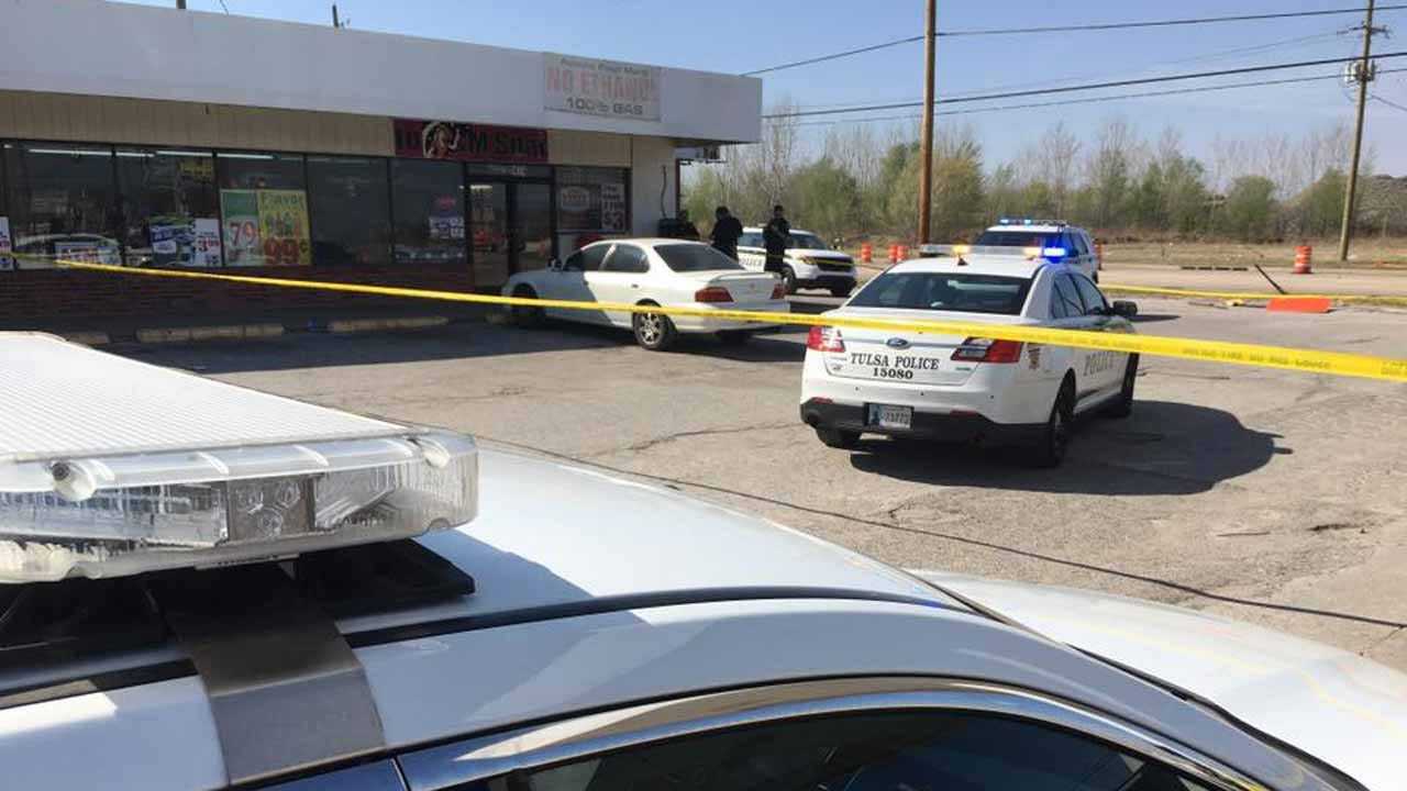 Police Investigate Fatal Shooting At Tulsa Convenience Store