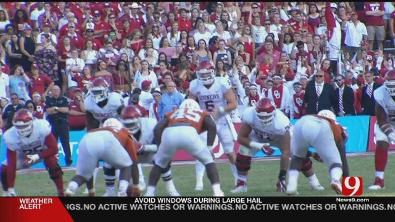 No. 12 Oklahoma Tops Texas 29-24 After Blowing 20-Point Lead