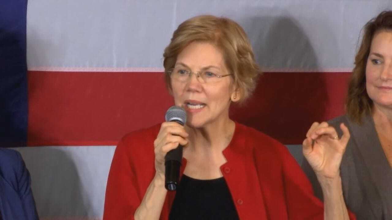 Elizabeth Warren Makes Her Iowa Debut