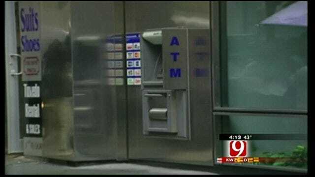 Hot Topics: Good Retailers and Dirty ATMs