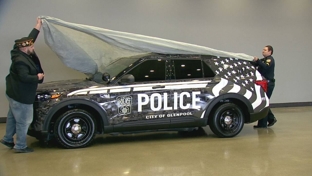 Glenpool Police Unveil Patrol Car Honoring Veterans