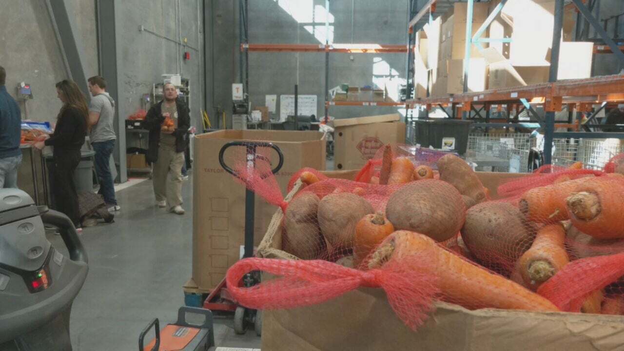 Thousands Of Oklahoma Families Receive Holiday Meals Thanks To Food Bank