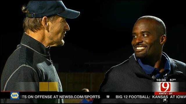 Cowher Pays Visit To Moore Youth Football Team