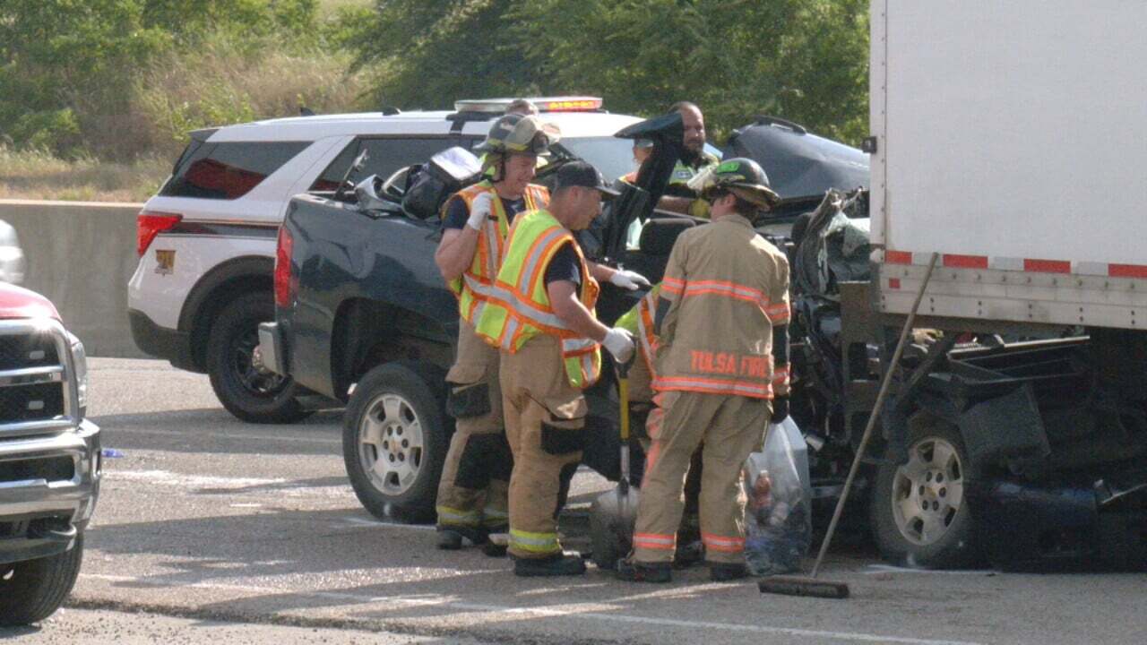1 Killed In Multi-Vehicle Crash; All Lanes On Highway 169 Reopened