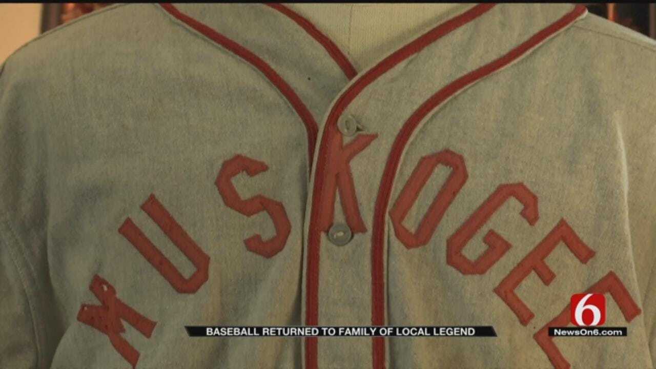 Family Of Former Pitcher Receives A Piece Of Muskogee Reds History