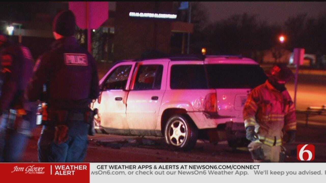 Tulsa Police Say 4 People Injured In 3 Vehicle Crash
