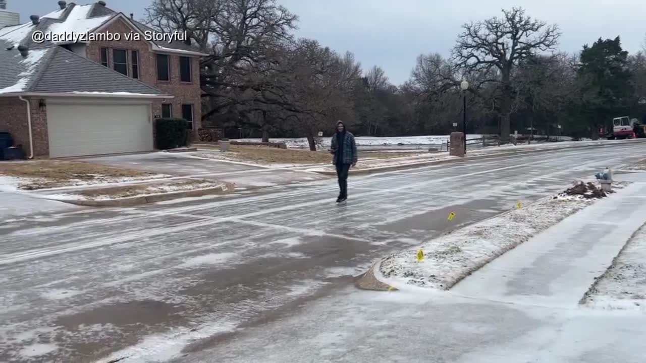 Major Ice Storm Sweeps Across US, Canceling Flights And Leaving 250,000 Without Power In Texas
