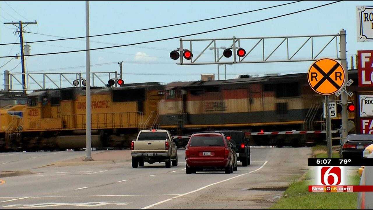 Stalled Train Stalls Claremore Traffic For Hours