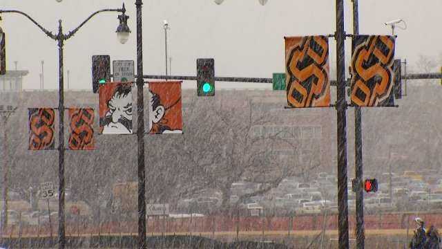 WEB EXTRA: Snow Falls In Stillwater Tuesday