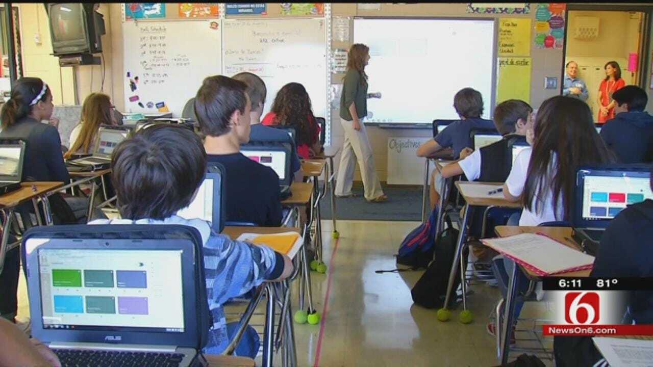 Broken Arrow Students Test New Technology On First Day