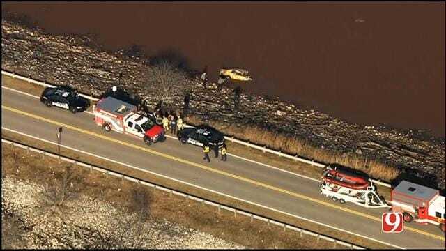 WEB EXTRA: Bob Mills SkyNews 9 HD Flies Over Scene Of Car Found In Arcadia Lake