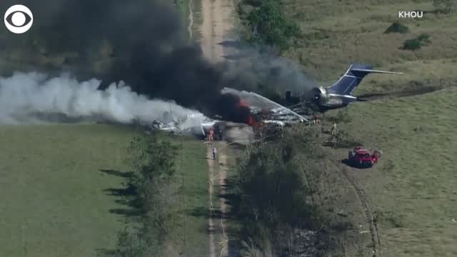 21 People Safely Evacuated After Plane Crash In Texas