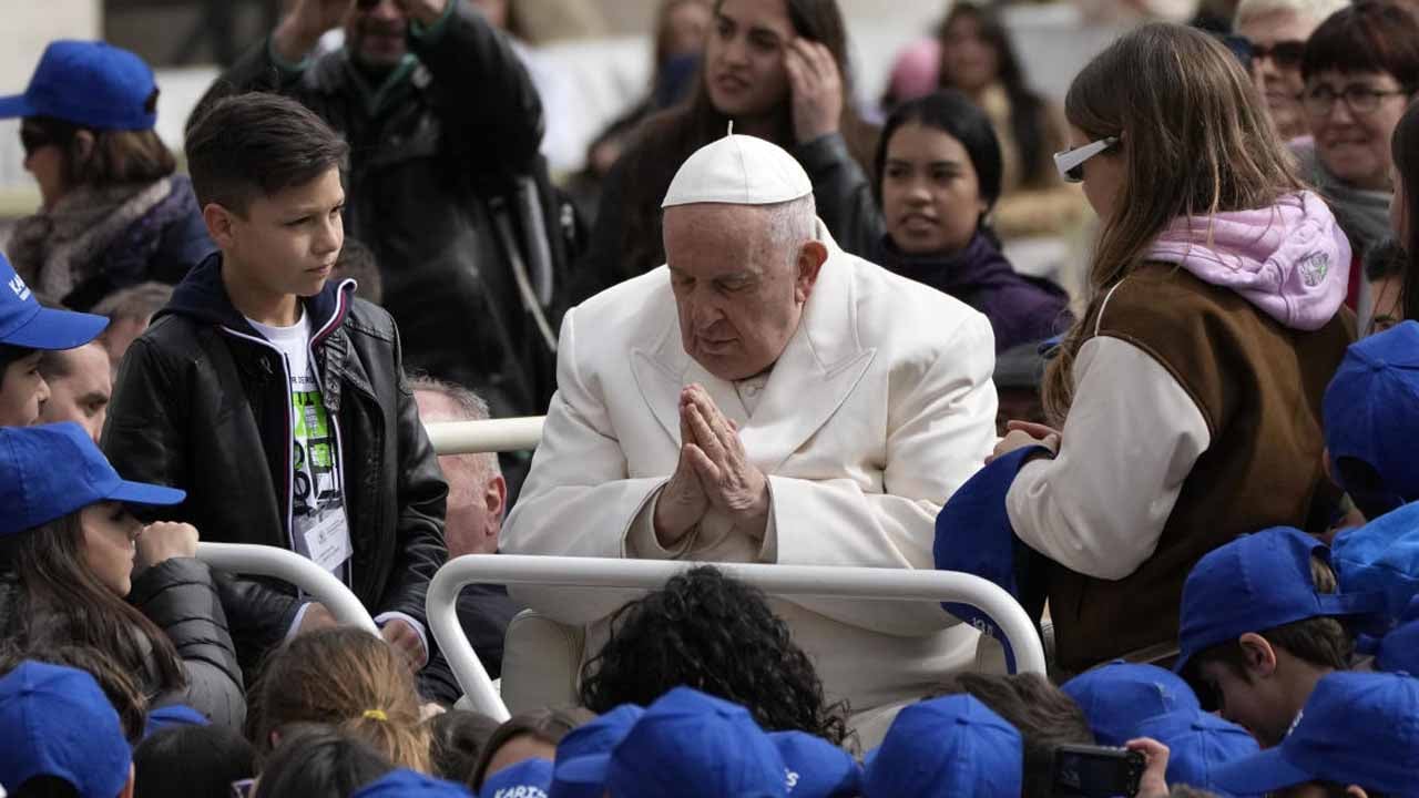 Pope Francis 'Gradually Improving' Under Hospital Treatment For Respiratory Infection, Vatican Says