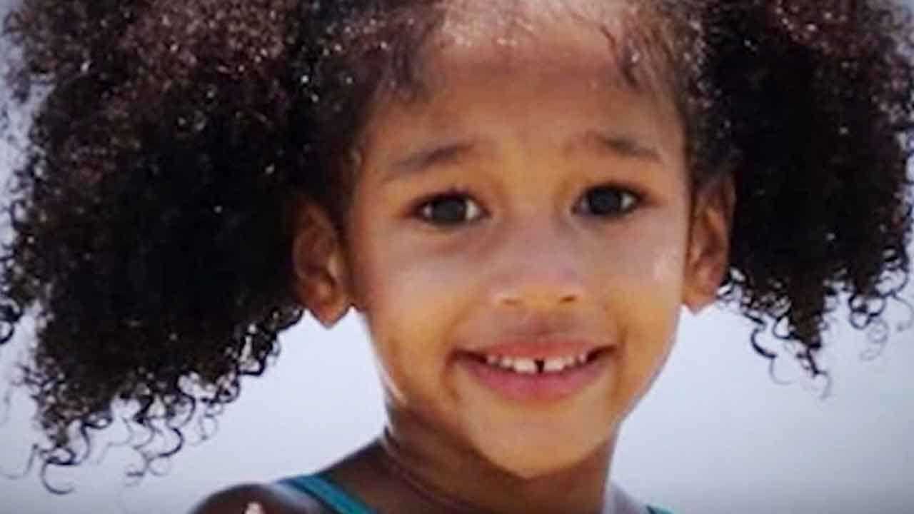Volunteers Search Wooded Area For Missing 4-Year-Old In Houston