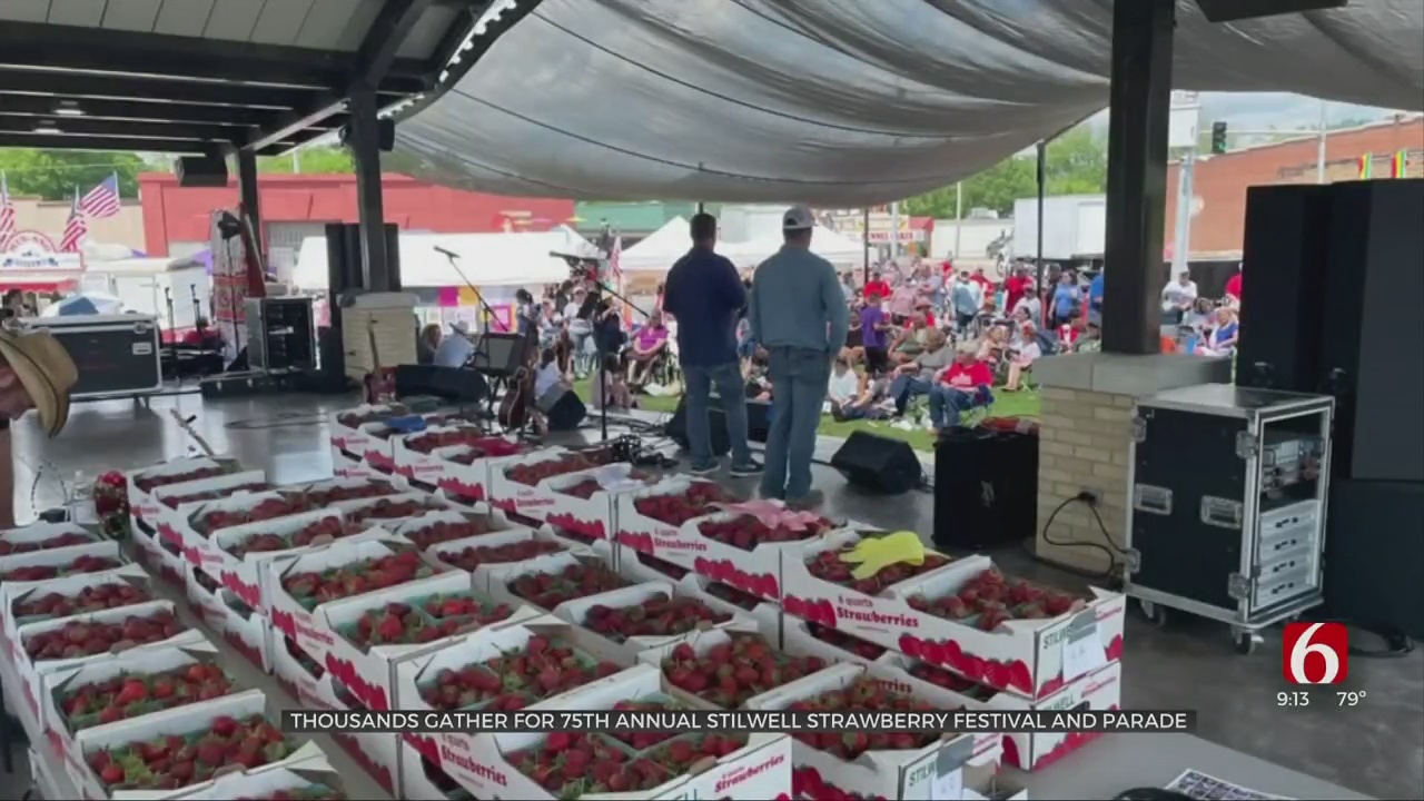 Thousands Gather For 75th Annual Stilwell Strawberry Festival, Parade