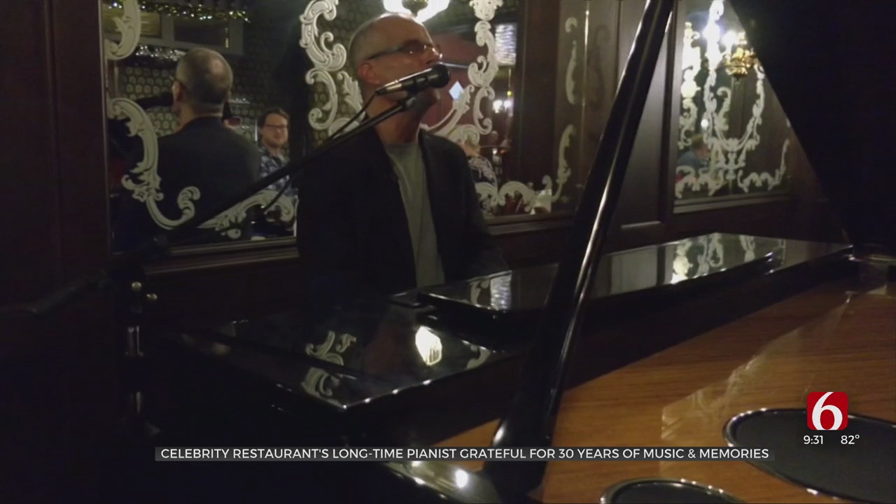 Celebrity Restaurant’s Longtime ‘Piano Man’ Grateful For 30 Years Of Music, Memories 