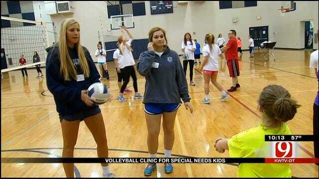 Edmond Volleyball Players Teach Kids With Special Needs