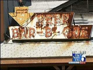Knotty Pine Owner To Rebuild Restaurant After Fire