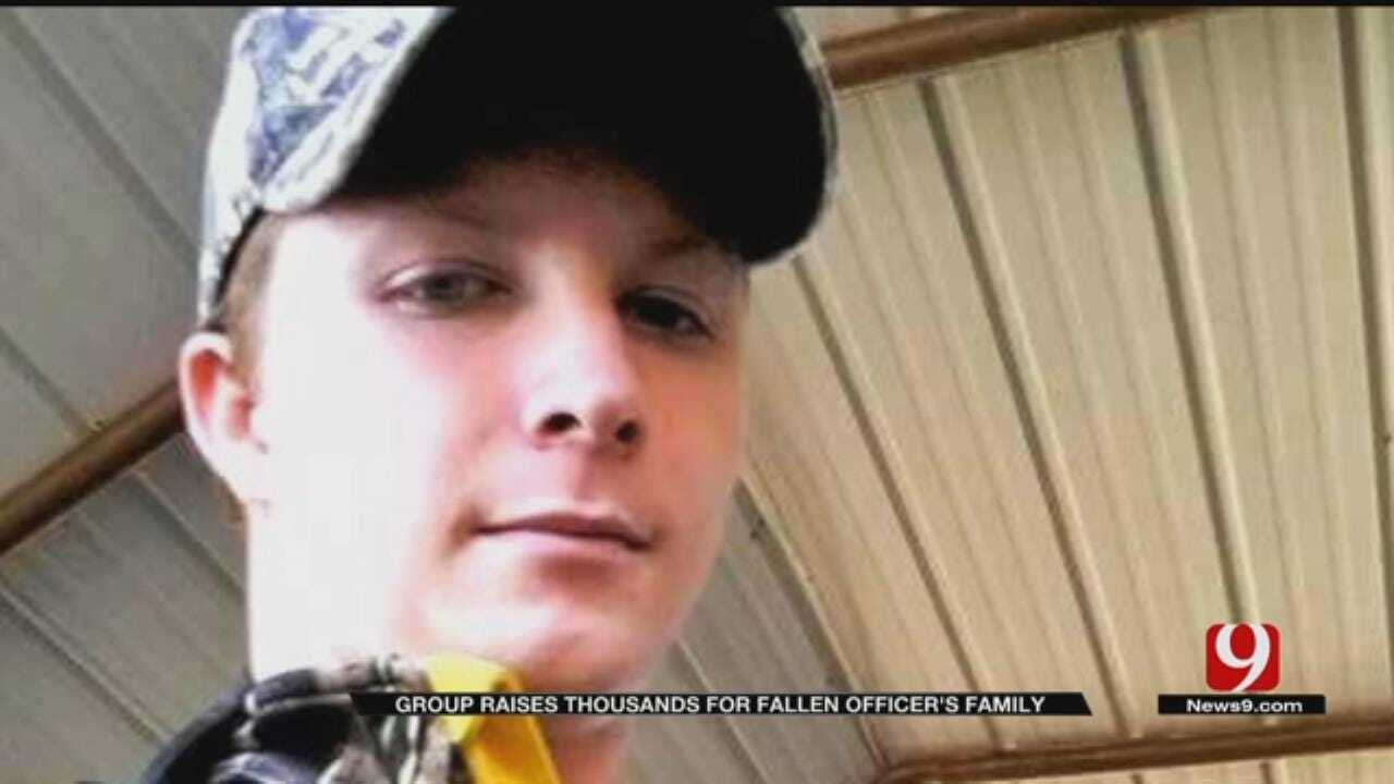 Oklahoma Hunters Raise Money For Fallen Officer's Family