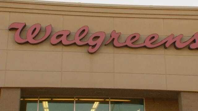 WEB EXTRA: Video From Scene Of Tulsa Walgreens Carjacking