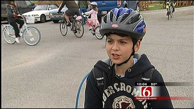 Tulsa Middle Schoolers Peddle To Fight Cancer
