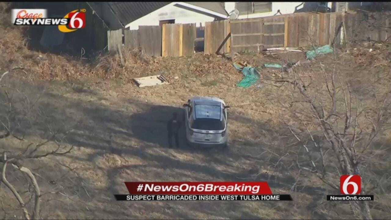 Tulsa Police: Suspect Has Barricaded Himself Inside House