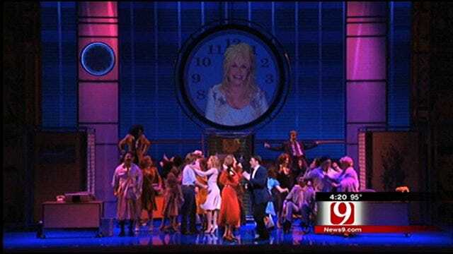 9 To 5 On Stage At The Civic Center