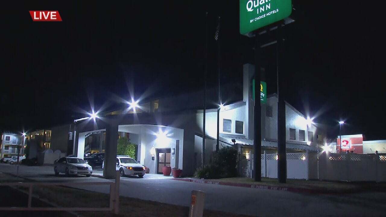 Tulsa Police Investigate Armed Robbery At Hotel 