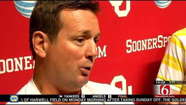 Stoops Still In No Rush To Name A Starter At QB